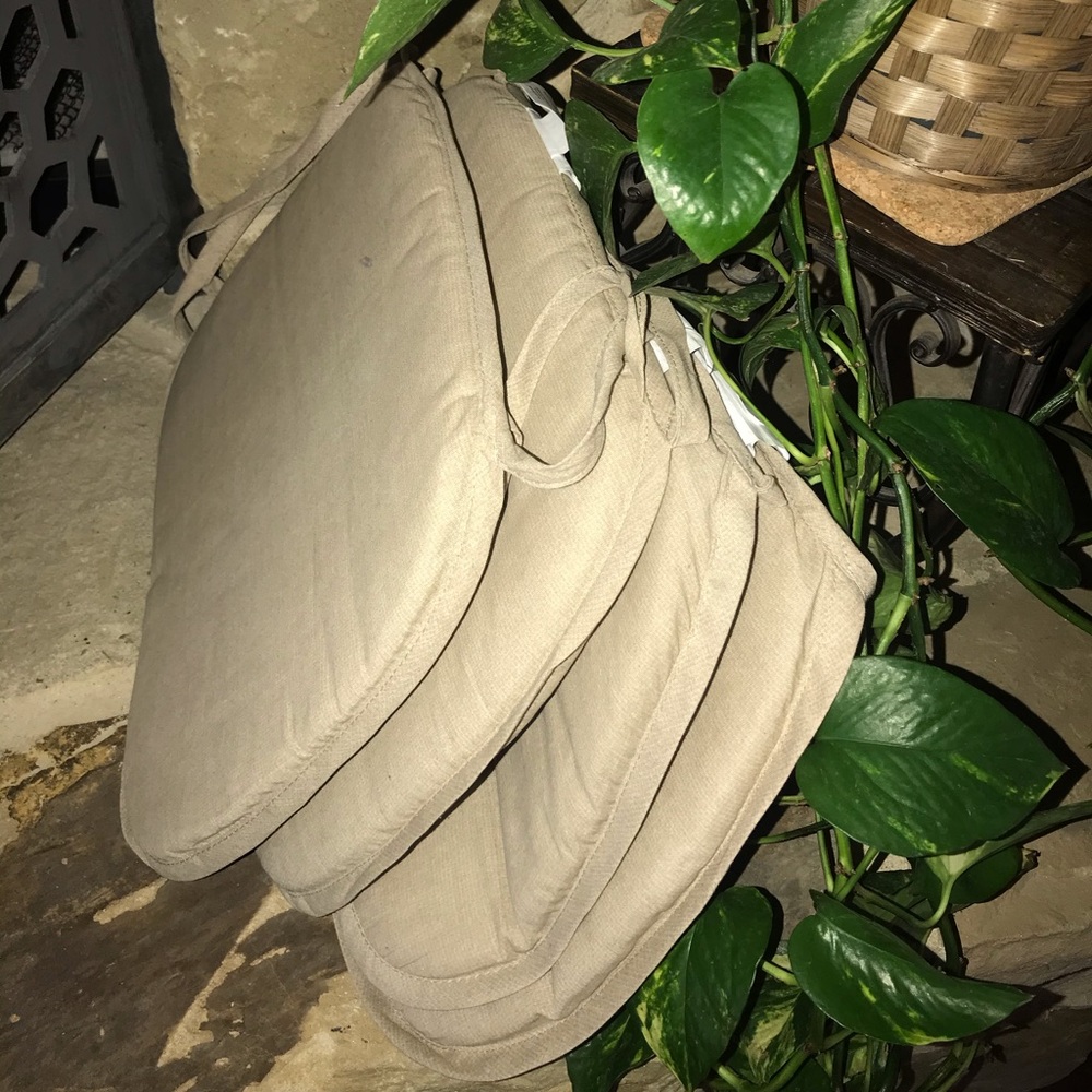 Set of 4 chair cushions